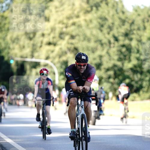 07.09.2025 - 19. Norderstedt Triathlon Michael Burmester http://msf.ph/oto/8844257 07.09.2025 15:59:27 Radfahren 1045, 1531, 1533, 1558 meine-sportfotos.de