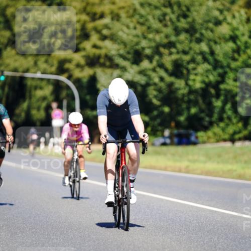 07.09.2025 - 19. Norderstedt Triathlon Michael Burmester http://msf.ph/oto/8844278 07.09.2025 13:05:59 Radfahren 209, 232, 235, 334 meine-sportfotos.de