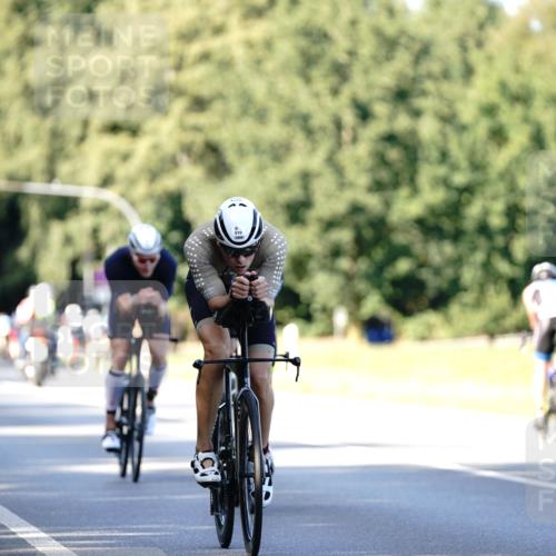07.09.2025 - 19. Norderstedt Triathlon Michael Burmester http://msf.ph/oto/8844280 07.09.2025 15:59:31 Radfahren 403, 498, 510, 537, 1045, 1558 meine-sportfotos.de