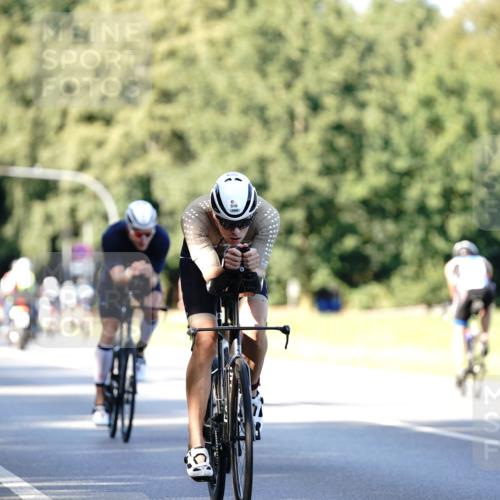 07.09.2025 - 19. Norderstedt Triathlon Michael Burmester http://msf.ph/oto/8844283 07.09.2025 15:59:31 Radfahren 403, 498, 510, 537, 1045, 1558 meine-sportfotos.de