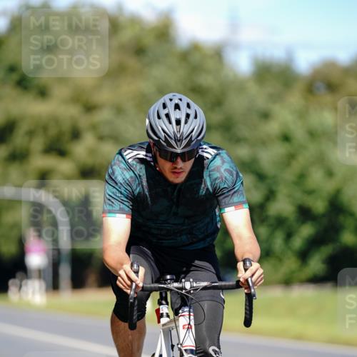 07.09.2025 - 19. Norderstedt Triathlon Michael Burmester http://msf.ph/oto/8844293 07.09.2025 13:06:01 Radfahren 232, 235, 334 meine-sportfotos.de