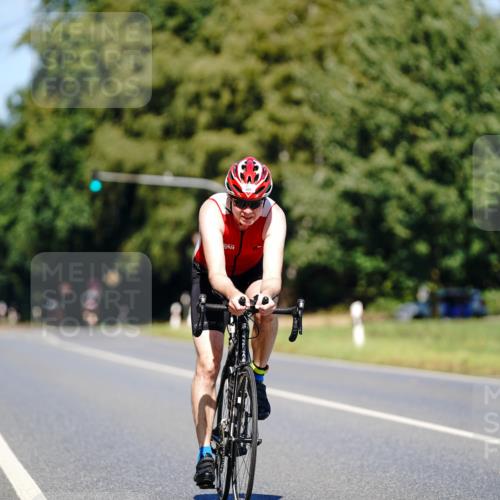 07.09.2025 - 19. Norderstedt Triathlon Michael Burmester http://msf.ph/oto/8844299 07.09.2025 13:06:08 Radfahren 805 meine-sportfotos.de