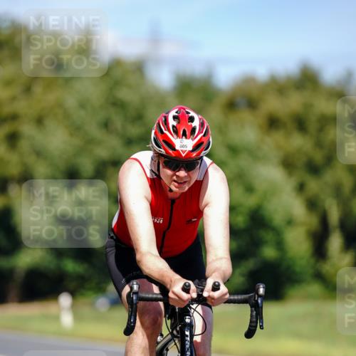 07.09.2025 - 19. Norderstedt Triathlon Michael Burmester http://msf.ph/oto/8844301 07.09.2025 13:06:09 Radfahren 805 meine-sportfotos.de