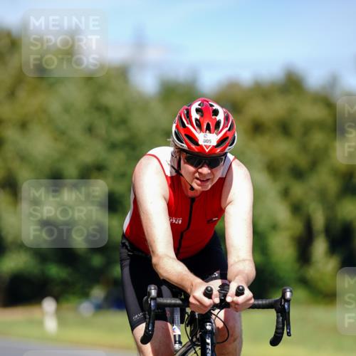 07.09.2025 - 19. Norderstedt Triathlon Michael Burmester http://msf.ph/oto/8844304 07.09.2025 13:06:09 Radfahren 805 meine-sportfotos.de