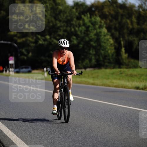 07.09.2025 - 19. Norderstedt Triathlon Michael Burmester http://msf.ph/oto/8844314 07.09.2025 10:26:33 Radfahren 1129 meine-sportfotos.de