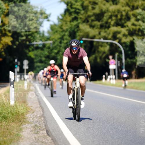 07.09.2025 - 19. Norderstedt Triathlon Michael Burmester http://msf.ph/oto/8844338 07.09.2025 13:06:53 Radfahren 264 meine-sportfotos.de