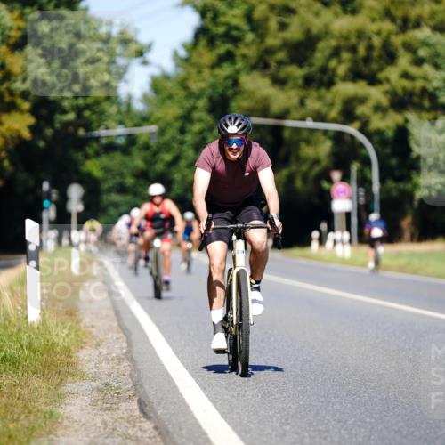 07.09.2025 - 19. Norderstedt Triathlon Michael Burmester http://msf.ph/oto/8844340 07.09.2025 13:06:53 Radfahren 264 meine-sportfotos.de
