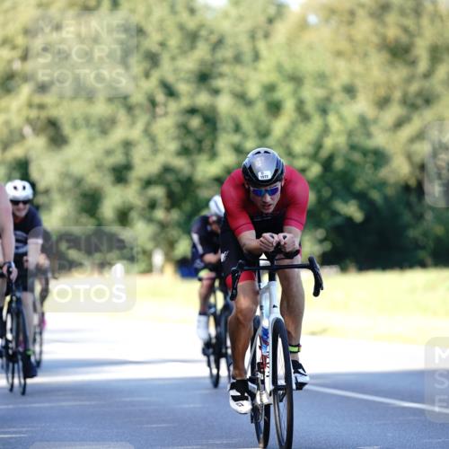 07.09.2025 - 19. Norderstedt Triathlon Michael Burmester http://msf.ph/oto/8844345 07.09.2025 15:59:51 Radfahren 506, 513, 541, 1473, 1544, 1552, 1572, 1594 meine-sportfotos.de