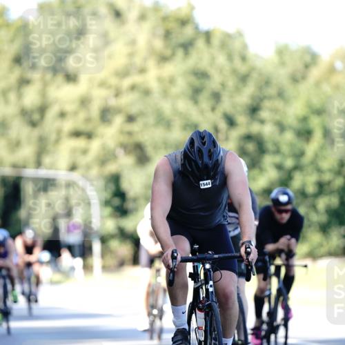 07.09.2025 - 19. Norderstedt Triathlon Michael Burmester http://msf.ph/oto/8844348 07.09.2025 15:59:52 Radfahren 506, 513, 541, 1473, 1544, 1552, 1572, 1594 meine-sportfotos.de