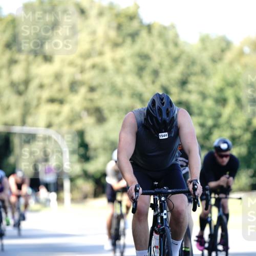 07.09.2025 - 19. Norderstedt Triathlon Michael Burmester http://msf.ph/oto/8844351 07.09.2025 15:59:52 Radfahren 506, 513, 541, 1473, 1544, 1552, 1572, 1594 meine-sportfotos.de