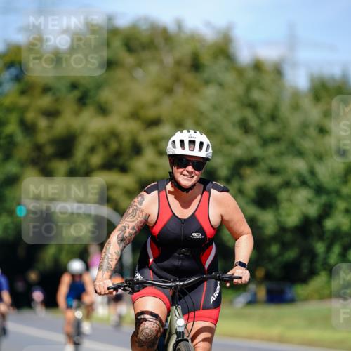 07.09.2025 - 19. Norderstedt Triathlon Michael Burmester http://msf.ph/oto/8844354 07.09.2025 13:07:00 Radfahren 1477 meine-sportfotos.de