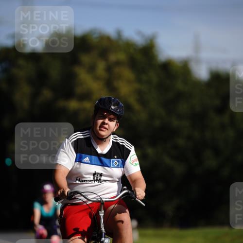 07.09.2025 - 19. Norderstedt Triathlon Michael Burmester http://msf.ph/oto/8844368 07.09.2025 10:29:33 Radfahren 1126, 1143 meine-sportfotos.de