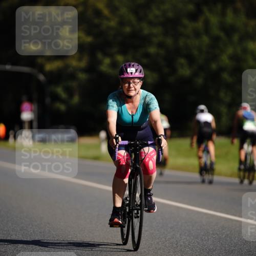 07.09.2025 - 19. Norderstedt Triathlon Michael Burmester http://msf.ph/oto/8844376 07.09.2025 10:29:35 Radfahren 1126, 1143 meine-sportfotos.de
