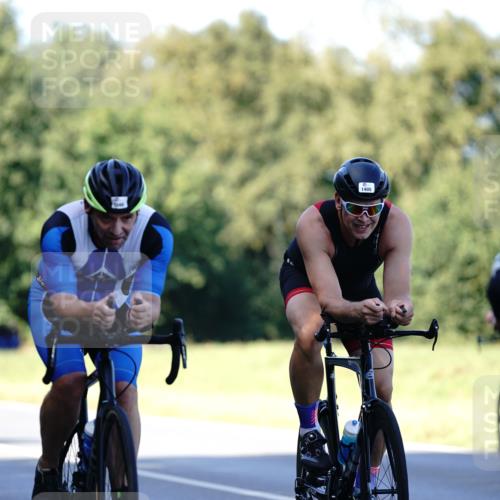 07.09.2025 - 19. Norderstedt Triathlon Michael Burmester http://msf.ph/oto/8844378 07.09.2025 15:59:56 Radfahren 506, 513, 541, 1405, 1473, 1544, 1568, 1594 meine-sportfotos.de