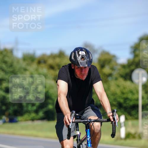 07.09.2025 - 19. Norderstedt Triathlon Michael Burmester http://msf.ph/oto/8844380 07.09.2025 13:07:10 Radfahren 358, 745 meine-sportfotos.de