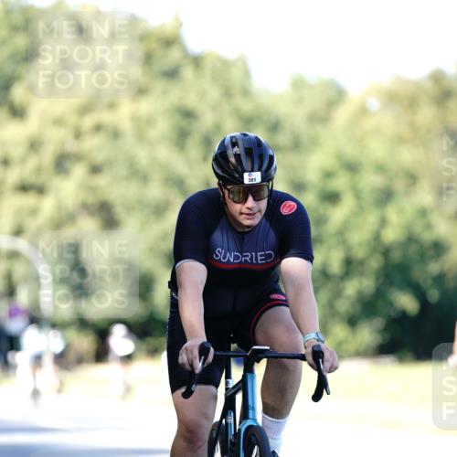 07.09.2025 - 19. Norderstedt Triathlon Michael Burmester http://msf.ph/oto/8844392 07.09.2025 16:00:01 Radfahren 381, 938, 1070 meine-sportfotos.de