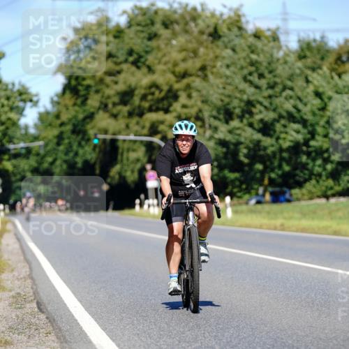 07.09.2025 - 19. Norderstedt Triathlon Michael Burmester http://msf.ph/oto/8844406 07.09.2025 13:07:19 Radfahren 179, 219, 333 meine-sportfotos.de