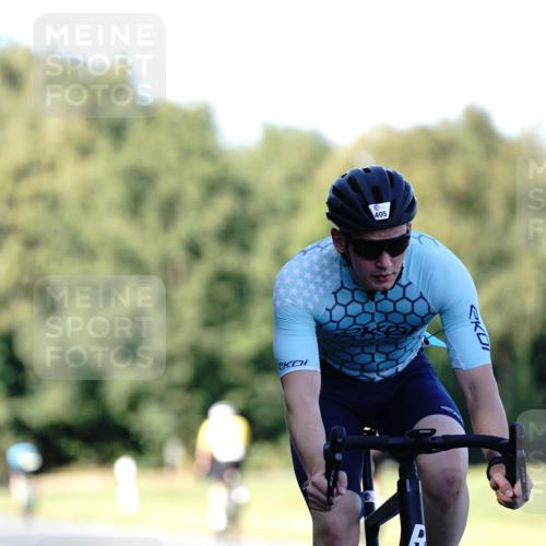 07.09.2025 - 19. Norderstedt Triathlon Michael Burmester http://msf.ph/oto/8844436 07.09.2025 16:00:26 Radfahren 405, 1082, 1412 meine-sportfotos.de