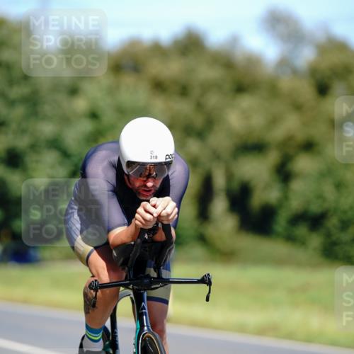 07.09.2025 - 19. Norderstedt Triathlon Michael Burmester http://msf.ph/oto/8844437 07.09.2025 13:07:41 Radfahren 318 meine-sportfotos.de