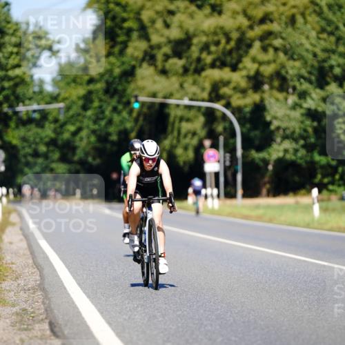 07.09.2025 - 19. Norderstedt Triathlon Michael Burmester http://msf.ph/oto/8844443 07.09.2025 13:07:49 Radfahren 327, 707 meine-sportfotos.de