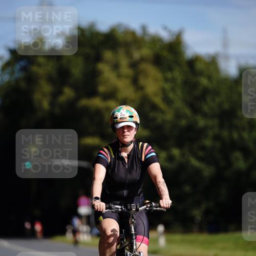 07.09.2025 - 19. Norderstedt Triathlon Michael Burmester http://msf.ph/oto/8844446 07.09.2025 10:32:56 Radfahren 1123 meine-sportfotos.de