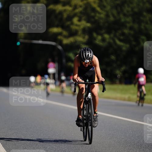 07.09.2025 - 19. Norderstedt Triathlon Michael Burmester http://msf.ph/oto/8844449 07.09.2025 10:35:07 Radfahren 646 meine-sportfotos.de