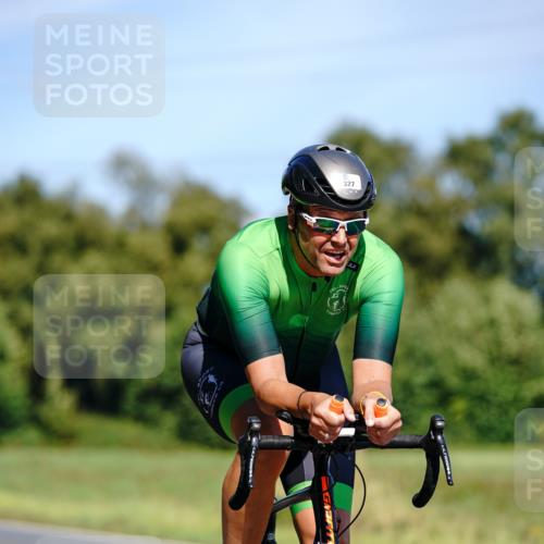 07.09.2025 - 19. Norderstedt Triathlon Michael Burmester http://msf.ph/oto/8844456 07.09.2025 13:07:52 Radfahren 327, 707 meine-sportfotos.de