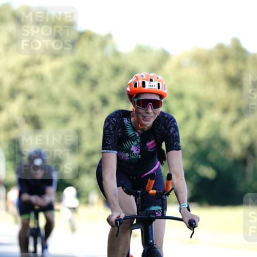 07.09.2025 - 19. Norderstedt Triathlon Michael Burmester http://msf.ph/oto/8844469 07.09.2025 16:00:35 Radfahren 528, 539, 1522, 1590, 1613 meine-sportfotos.de