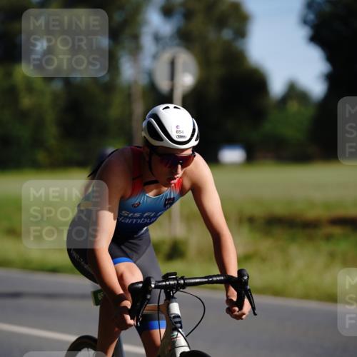 07.09.2025 - 19. Norderstedt Triathlon Michael Burmester http://msf.ph/oto/8844474 07.09.2025 10:35:47 Radfahren 654, 677 meine-sportfotos.de