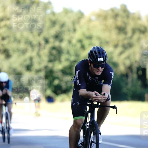 07.09.2025 - 19. Norderstedt Triathlon Michael Burmester http://msf.ph/oto/8844476 07.09.2025 16:00:36 Radfahren 528, 539, 1522, 1613 meine-sportfotos.de