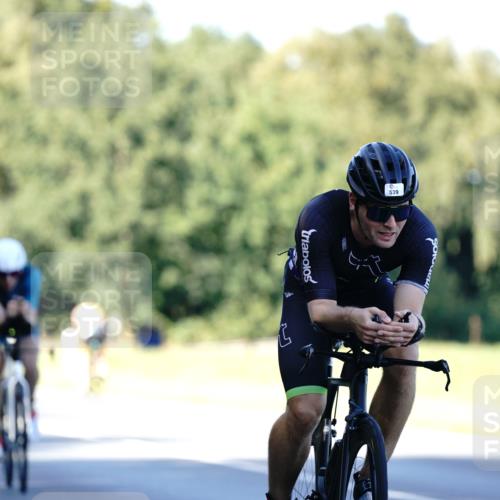 07.09.2025 - 19. Norderstedt Triathlon Michael Burmester http://msf.ph/oto/8844479 07.09.2025 16:00:36 Radfahren 528, 539, 1522, 1613 meine-sportfotos.de