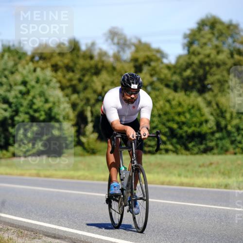 07.09.2025 - 19. Norderstedt Triathlon Michael Burmester http://msf.ph/oto/8844480 07.09.2025 13:08:52 Radfahren 193, 337, 1326 meine-sportfotos.de