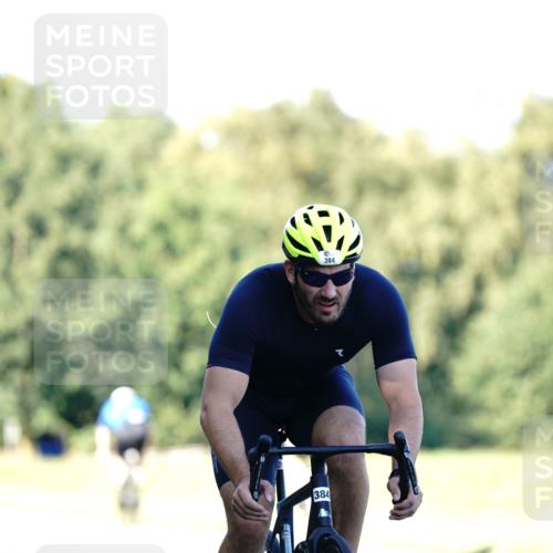 07.09.2025 - 19. Norderstedt Triathlon Michael Burmester http://msf.ph/oto/8844514 07.09.2025 16:00:46 Radfahren 384 meine-sportfotos.de