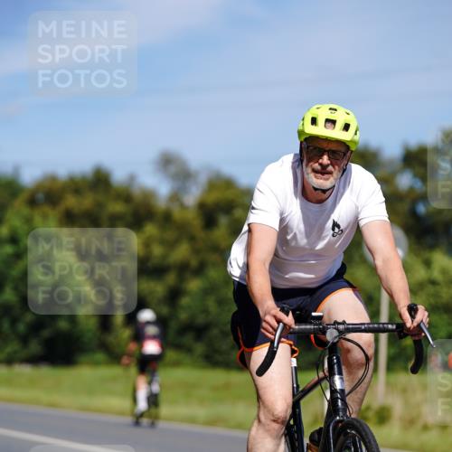 07.09.2025 - 19. Norderstedt Triathlon Michael Burmester http://msf.ph/oto/8844520 07.09.2025 13:09:29 Radfahren 312, 321 meine-sportfotos.de