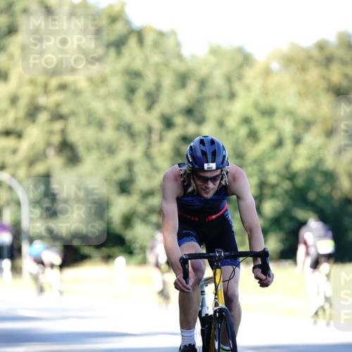 07.09.2025 - 19. Norderstedt Triathlon Michael Burmester http://msf.ph/oto/8844521 07.09.2025 16:00:50 Radfahren 384, 882 meine-sportfotos.de