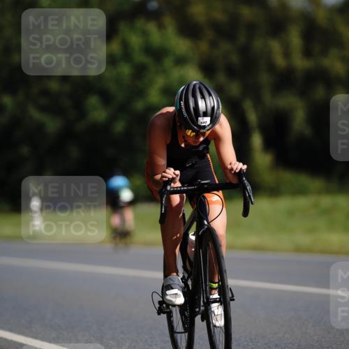 07.09.2025 - 19. Norderstedt Triathlon Michael Burmester http://msf.ph/oto/8844523 07.09.2025 10:37:03 Radfahren 663, 687 meine-sportfotos.de