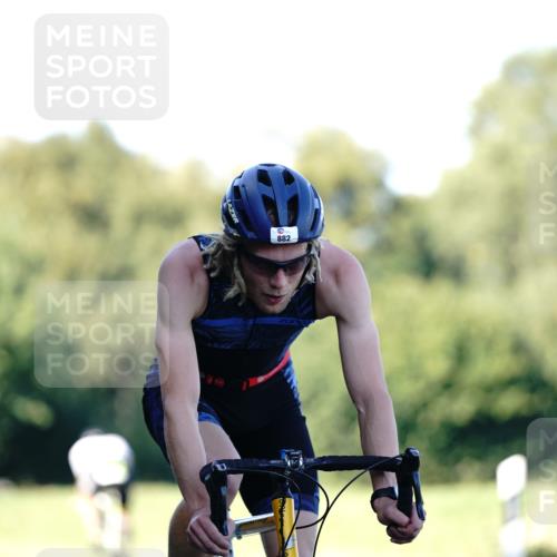 07.09.2025 - 19. Norderstedt Triathlon Michael Burmester http://msf.ph/oto/8844527 07.09.2025 16:00:50 Radfahren 384, 882 meine-sportfotos.de