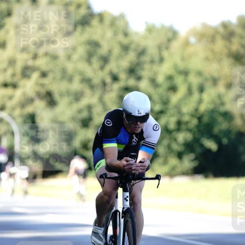 07.09.2025 - 19. Norderstedt Triathlon Michael Burmester http://msf.ph/oto/8844557 07.09.2025 16:00:55 Radfahren 416, 1054 meine-sportfotos.de
