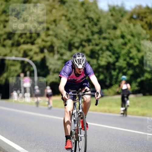 07.09.2025 - 19. Norderstedt Triathlon Michael Burmester http://msf.ph/oto/8844573 07.09.2025 13:09:53 Radfahren 359, 804, 1388 meine-sportfotos.de