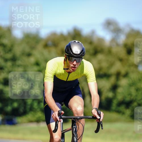 07.09.2025 - 19. Norderstedt Triathlon Michael Burmester http://msf.ph/oto/8844579 07.09.2025 13:10:00 Radfahren 275 meine-sportfotos.de