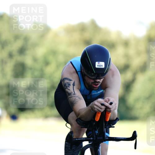 07.09.2025 - 19. Norderstedt Triathlon Michael Burmester http://msf.ph/oto/8844640 07.09.2025 16:01:20 Radfahren 1604, 1624 meine-sportfotos.de