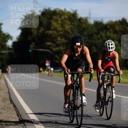 07.09.2025 - 19. Norderstedt Triathlon Michael Burmester http://msf.ph/oto/8844642 07.09.2025 10:38:23 Radfahren 112, 672, 690 meine-sportfotos.de