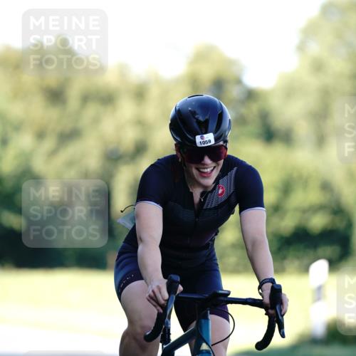 07.09.2025 - 19. Norderstedt Triathlon Michael Burmester http://msf.ph/oto/8844669 07.09.2025 16:01:29 Radfahren 397, 523, 909, 1059 meine-sportfotos.de
