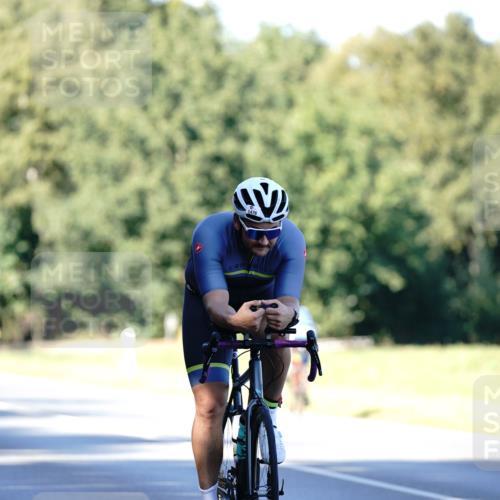 07.09.2025 - 19. Norderstedt Triathlon Michael Burmester http://msf.ph/oto/8844676 07.09.2025 16:01:32 Radfahren 1059, 1476 meine-sportfotos.de