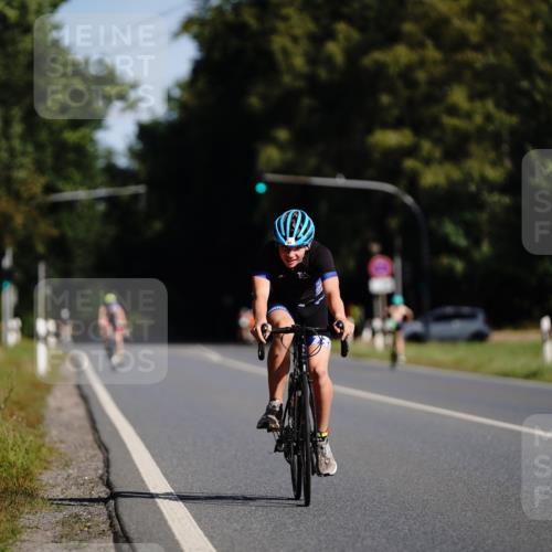 07.09.2025 - 19. Norderstedt Triathlon Michael Burmester http://msf.ph/oto/8844708 07.09.2025 10:39:25 Radfahren 93, 684 meine-sportfotos.de