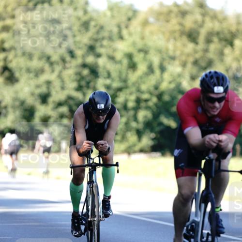 07.09.2025 - 19. Norderstedt Triathlon Michael Burmester http://msf.ph/oto/8844722 07.09.2025 16:01:42 Radfahren 910, 941, 1571 meine-sportfotos.de