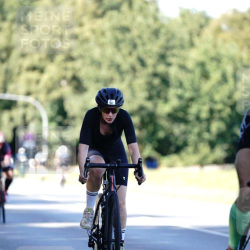 07.09.2025 - 19. Norderstedt Triathlon Michael Burmester http://msf.ph/oto/8844725 07.09.2025 16:01:43 Radfahren 910, 941, 1047, 1571 meine-sportfotos.de