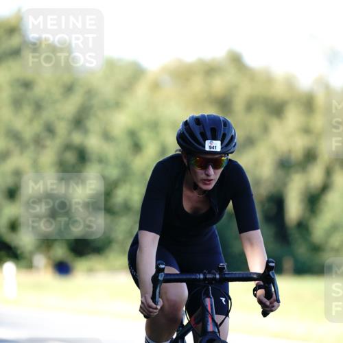 07.09.2025 - 19. Norderstedt Triathlon Michael Burmester http://msf.ph/oto/8844737 07.09.2025 16:01:44 Radfahren 910, 941, 1047, 1571 meine-sportfotos.de