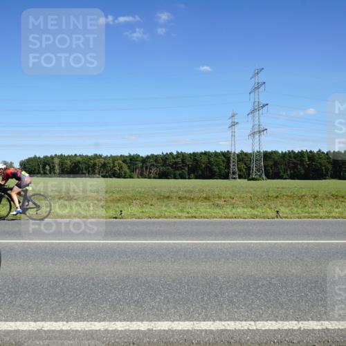 07.09.2025 - 19. Norderstedt Triathlon Michael Burmester http://msf.ph/oto/8844762 07.09.2025 14:53:51 Radfahren 448, 1493, 1505 meine-sportfotos.de