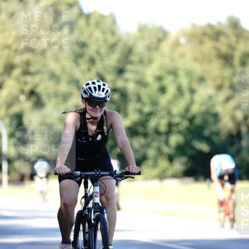 07.09.2025 - 19. Norderstedt Triathlon Michael Burmester http://msf.ph/oto/8844773 07.09.2025 16:01:50 Radfahren 934, 947, 1474 meine-sportfotos.de